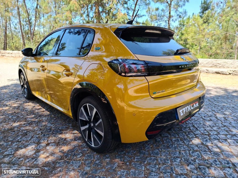 Peugeot e-208 50 kWh GT Line - 10