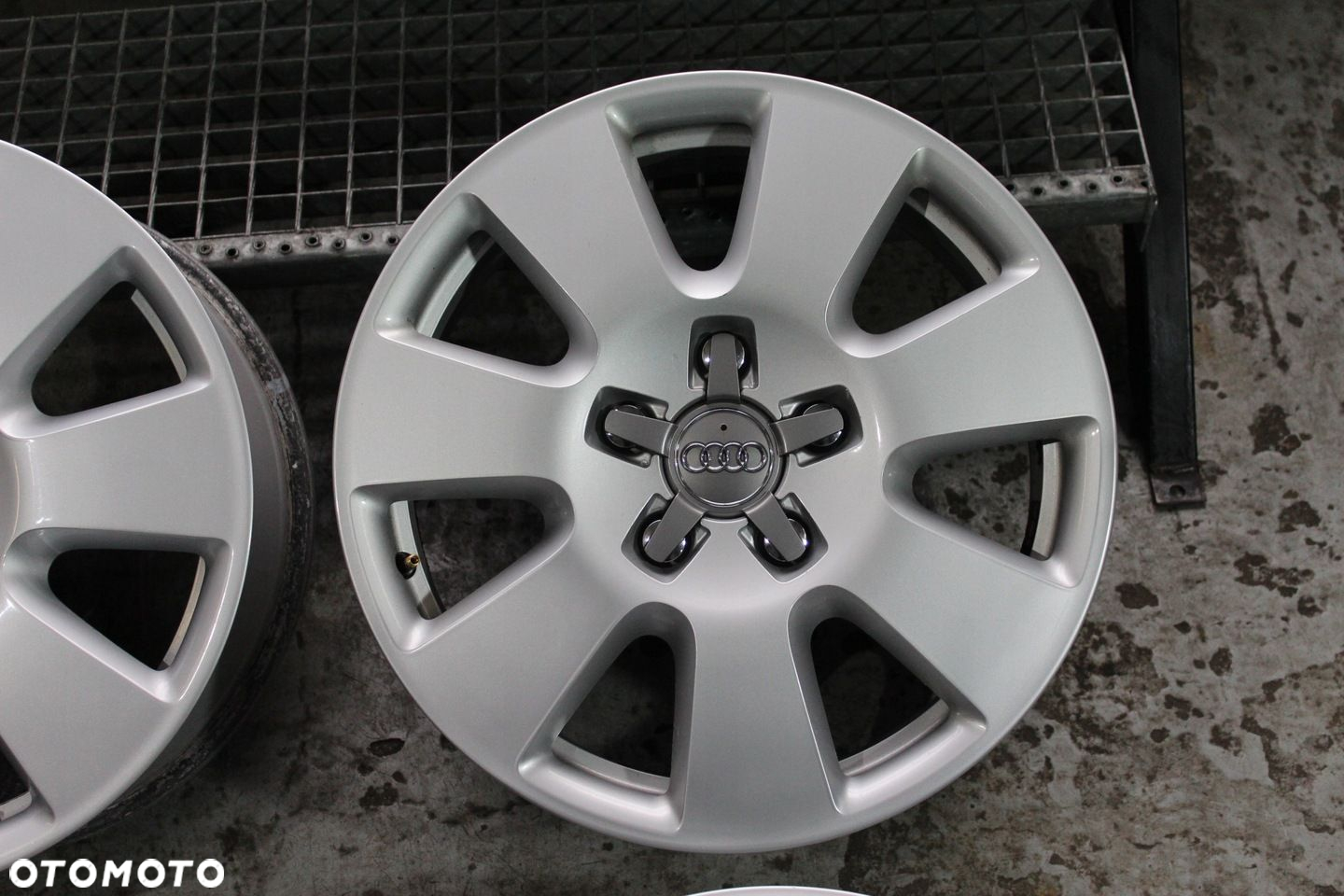 ORYG AUDI Q7 4L0 18cali 5x130 ET53 7,5J - 4