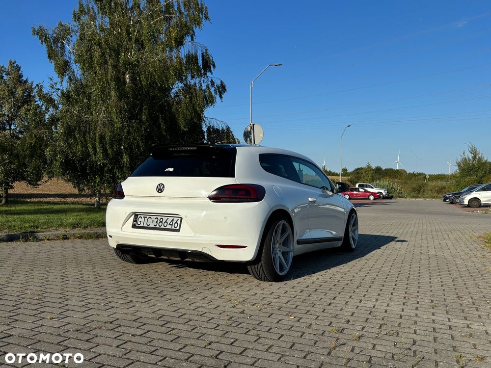 Volkswagen Scirocco 2.0 TDI - 2