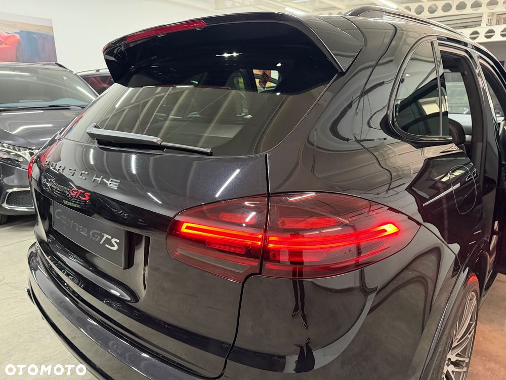 Porsche Cayenne - 17