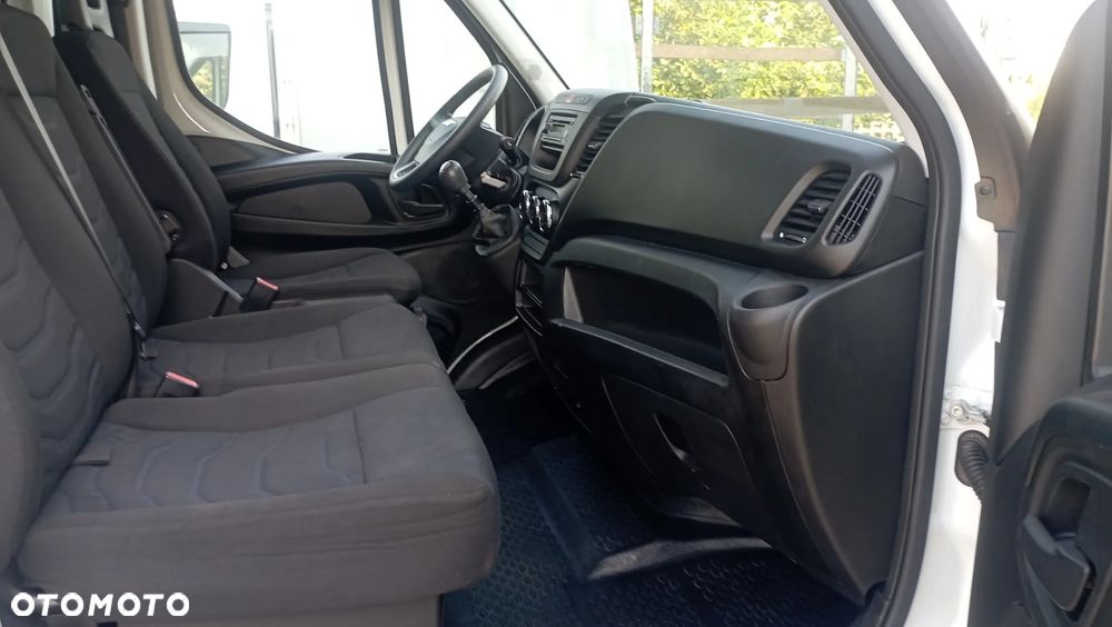 Iveco DAILY 35C16 160KM KONTENER 8-PALET - 11