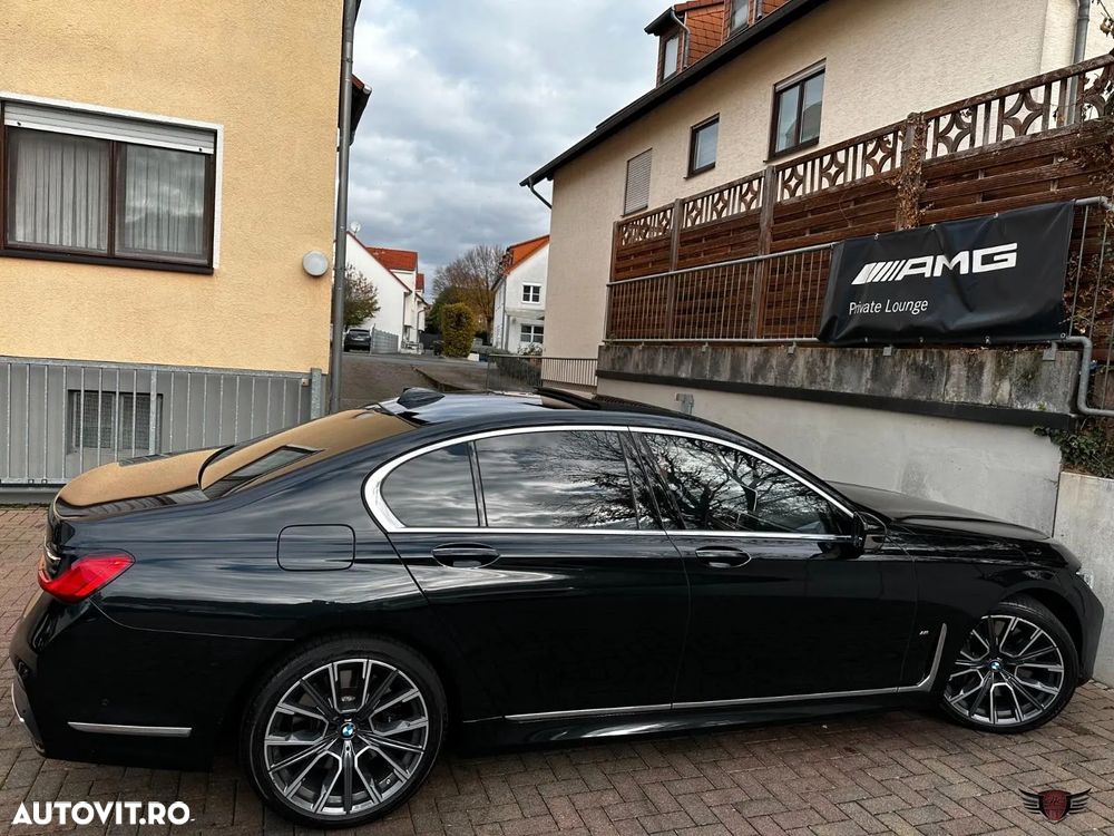 BMW Seria 7 730d xDrive MHEV - 39