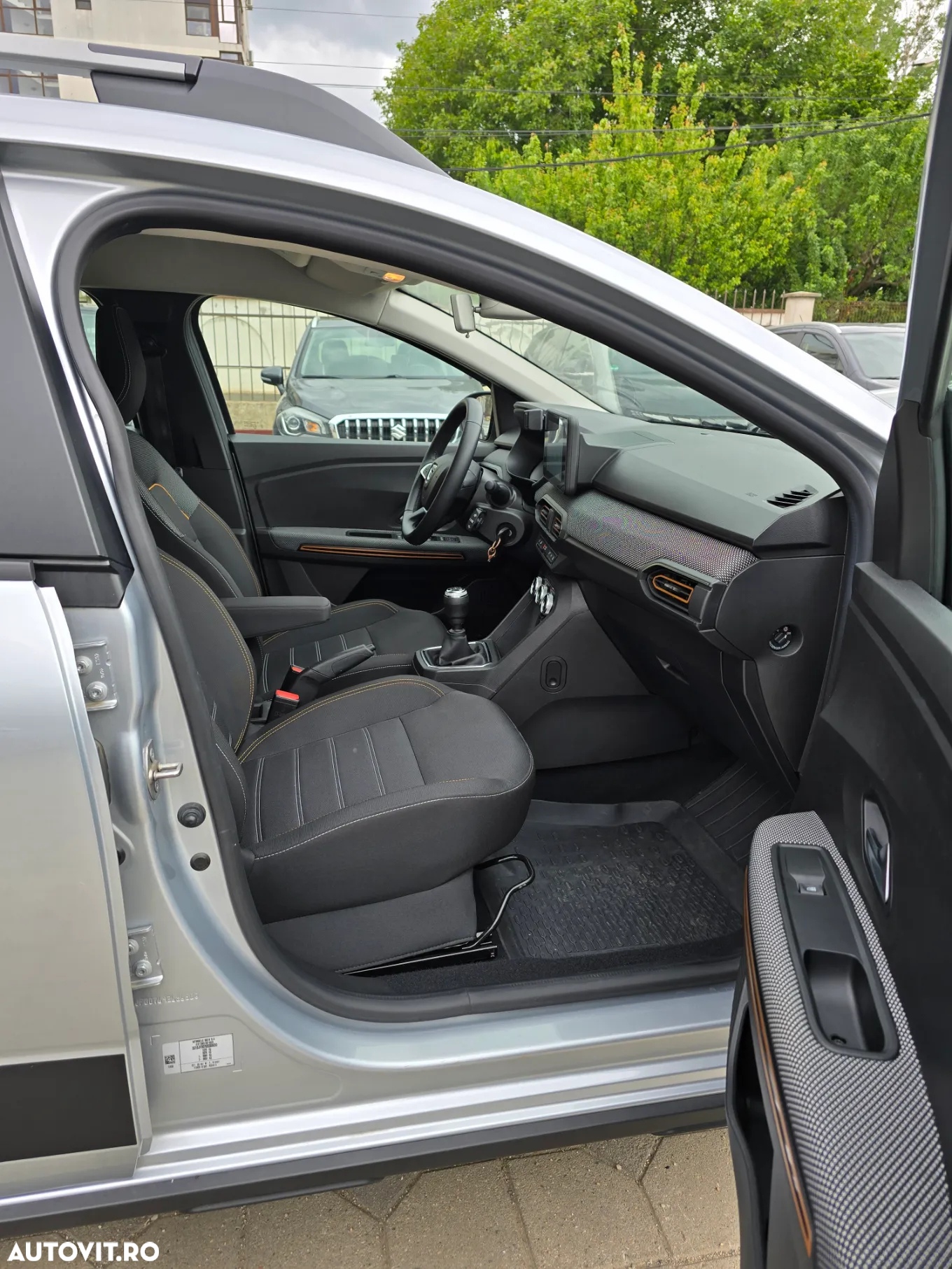 Dacia Sandero Stepway TCe 90 MT6 Comfort - 8