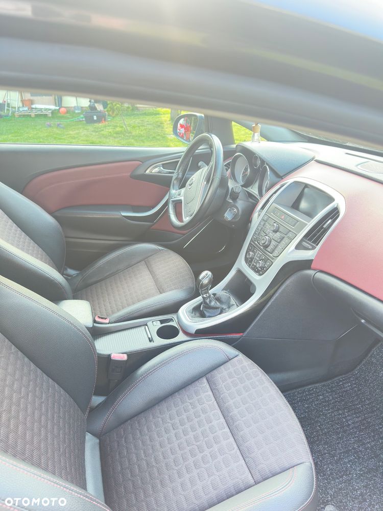 Opel Astra 1.6 Turbo Innovation - 14