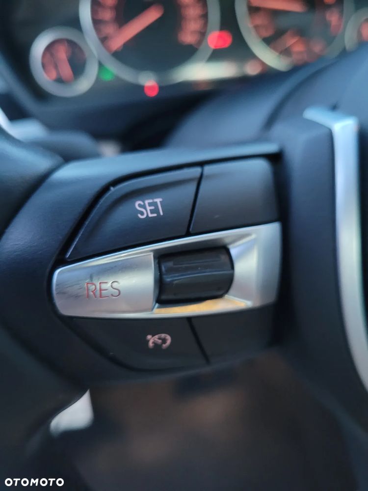 BMW Seria 3 340i xDrive M Sport Shadow - 39