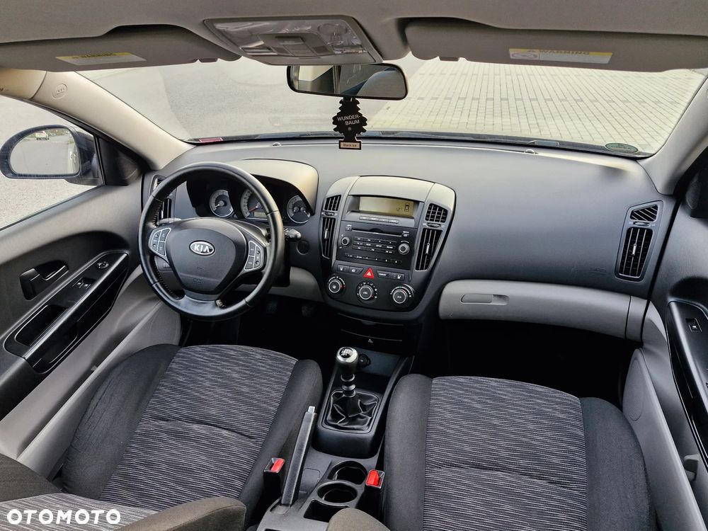 Kia Venga 1.4 CVVT Vision - 20