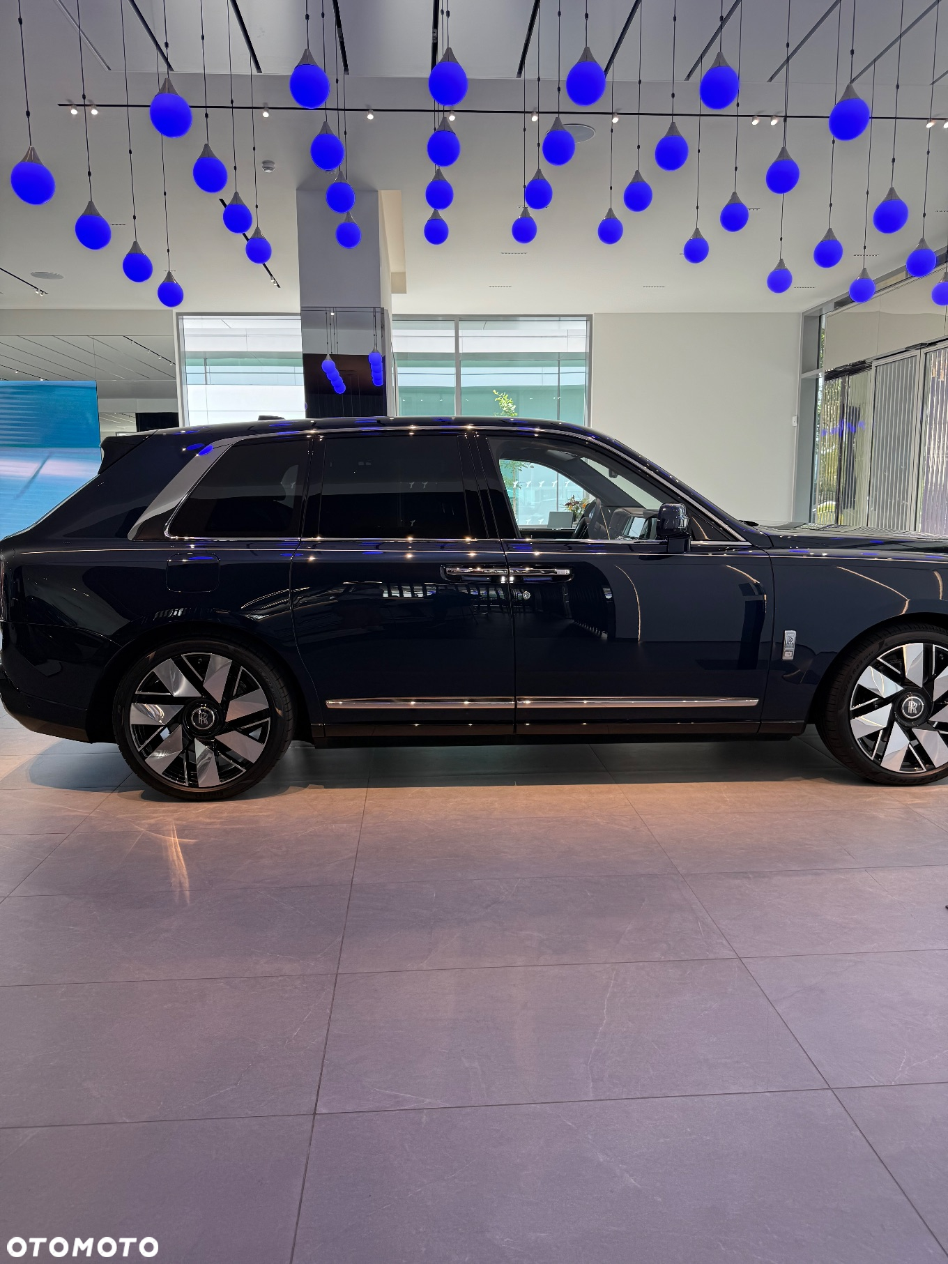 Rolls-Royce Cullinan - 7