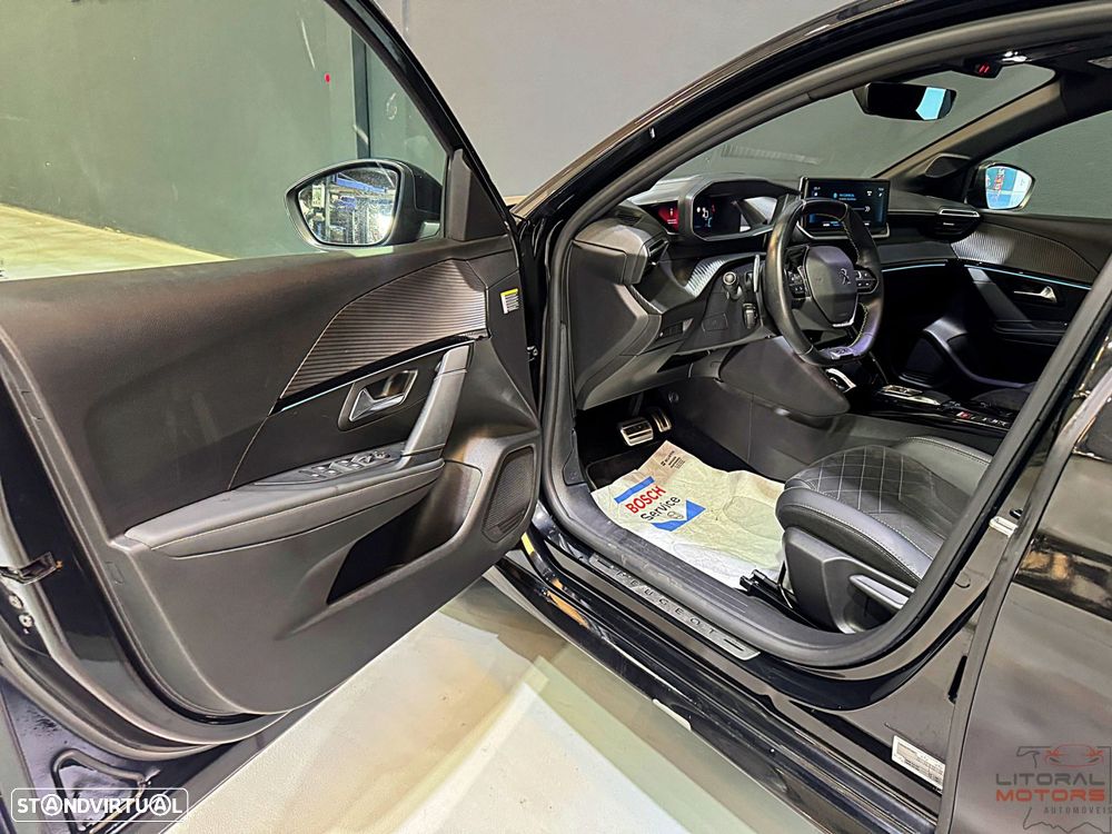 Peugeot 208 1.2 PureTech GT EAT8 - 14