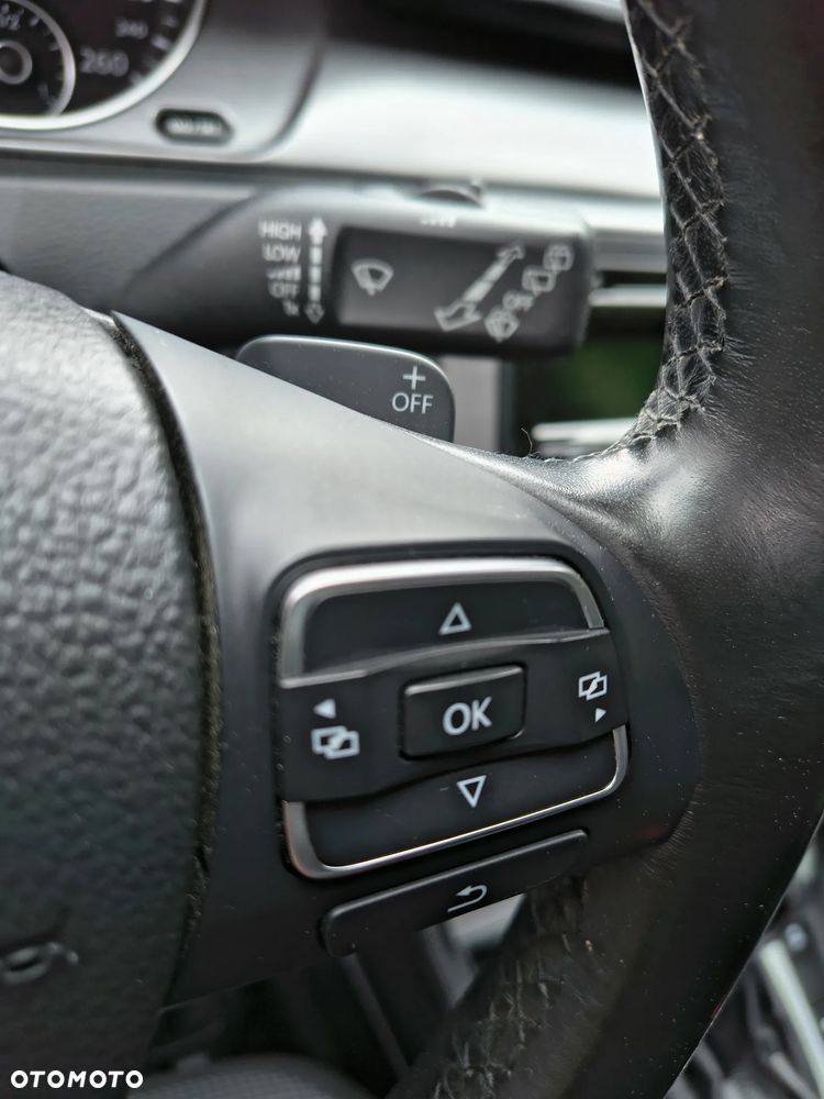 Volkswagen Passat 2.0 TDI DSG BlueMotion Technology Comfortline - 17