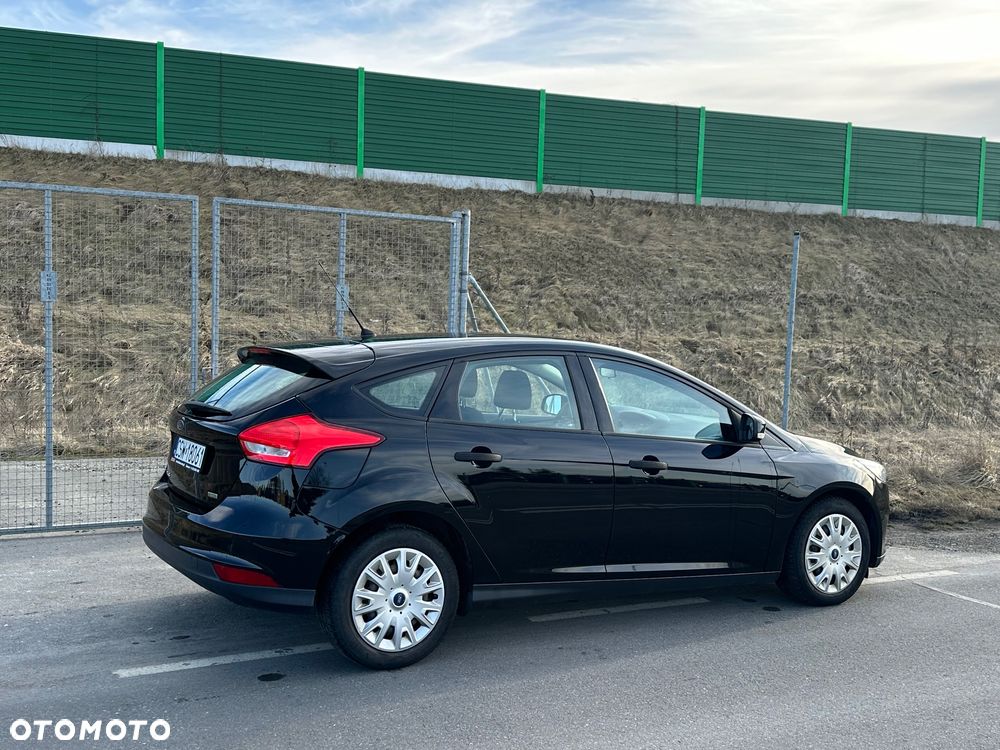 Ford Focus 1.0 EcoBoost Ambiente - 13