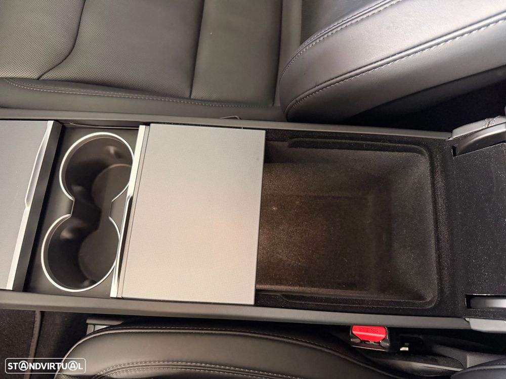 Tesla Model 3 Tração Traseira Standard - 23