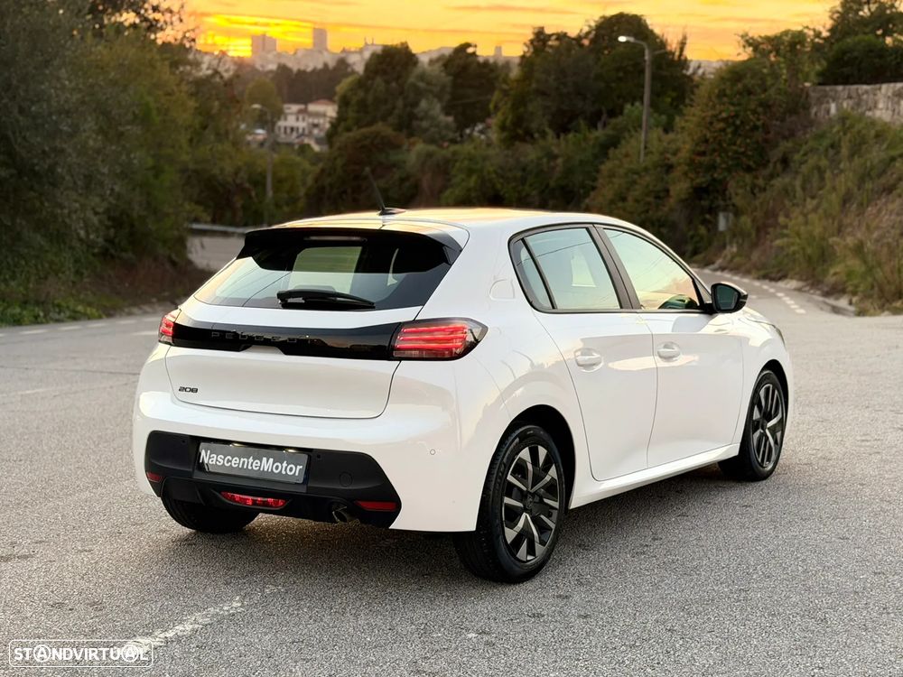 Peugeot 208 1.2 PureTech Style - 18