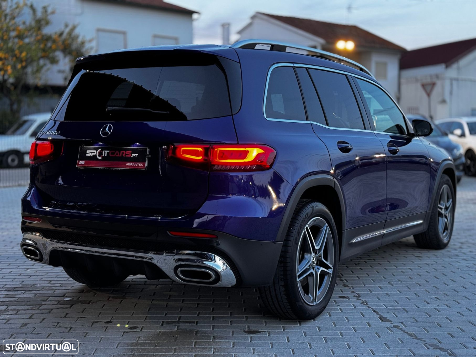 Mercedes-Benz GLB 200 d AMG Line - 9