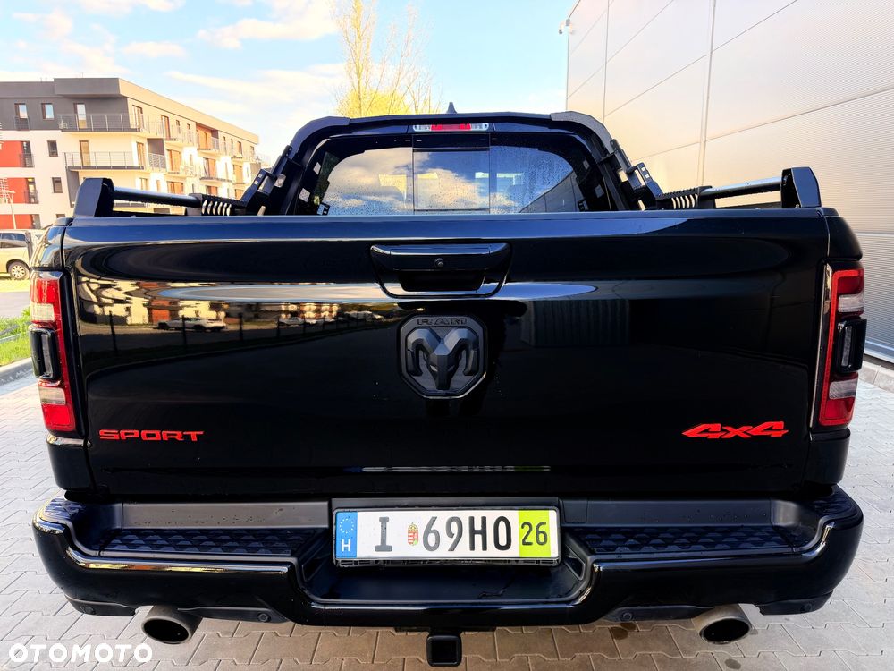 RAM 1500 Crew Cab Sport - 10