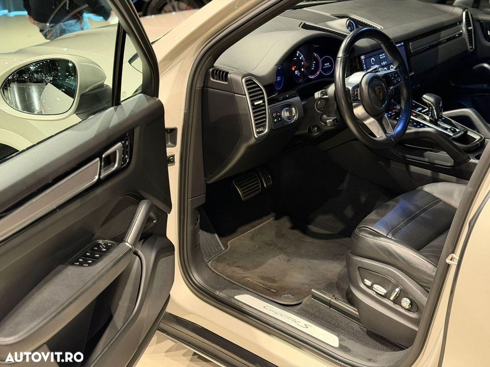 Porsche Cayenne S Tiptronic S - 26