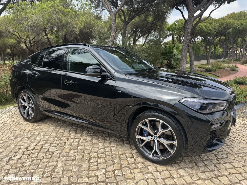 BMW X6 M50i - 1