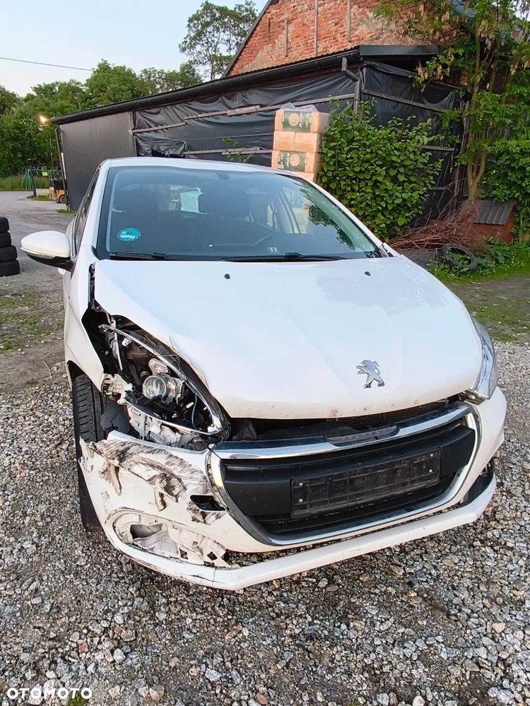 Peugeot 208 PureTech 82 Urban Move - 5