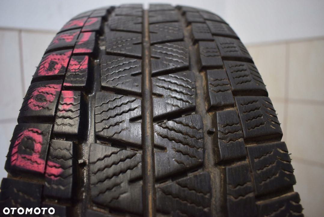 R16C 205/75 110/108R Falken Eurowinter Van01 Wysyłka gratis! - 1