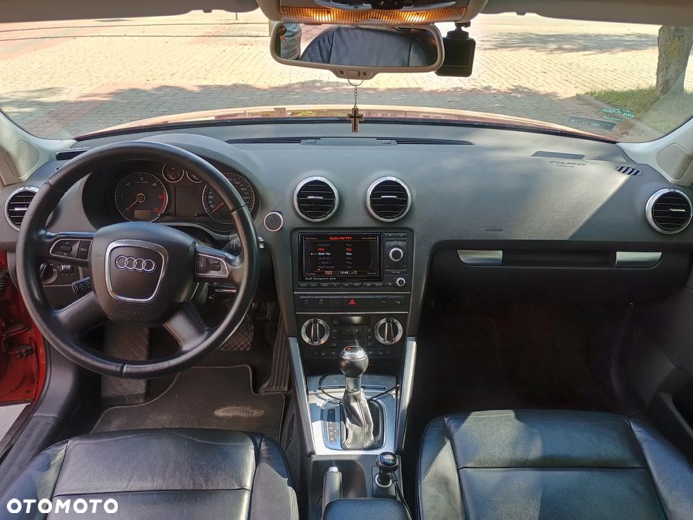Audi A3 Sportback 1.6 TDI DPF S tronic Ambiente - 9