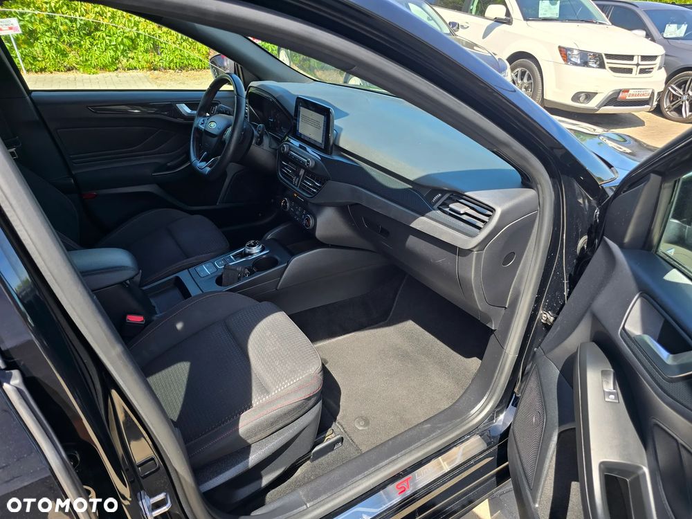 Ford Focus - 12
