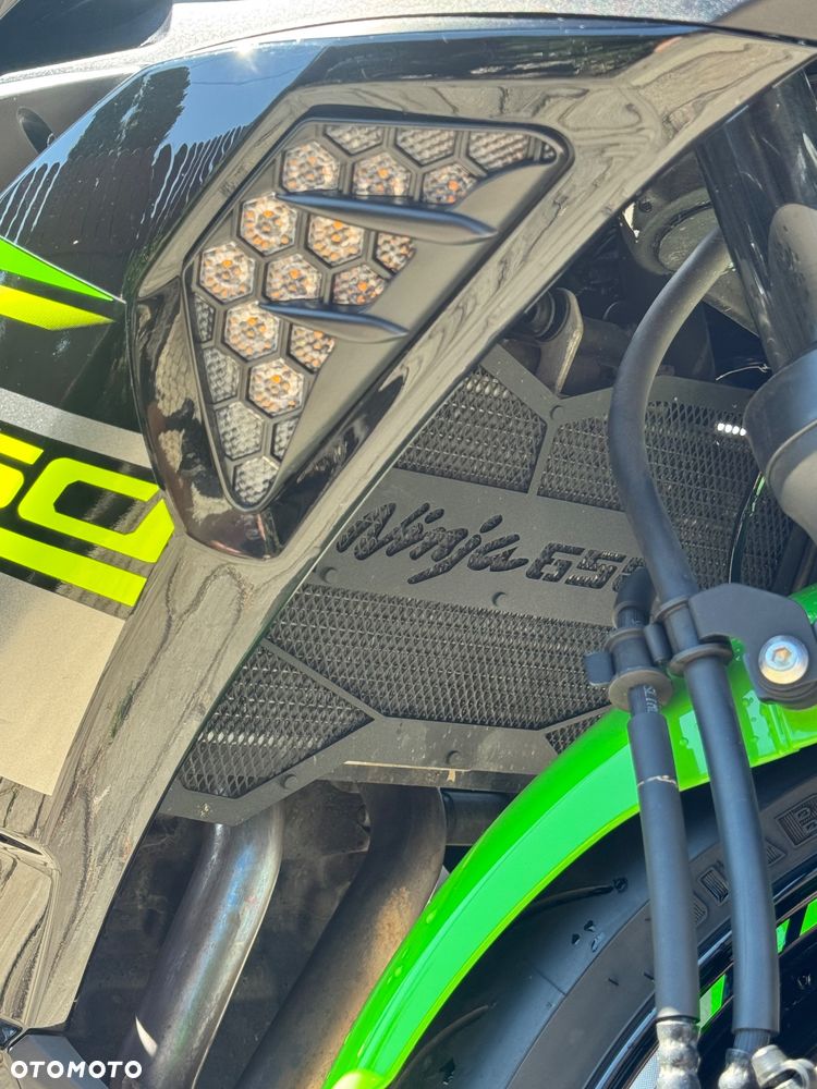 Kawasaki Ninja - 4