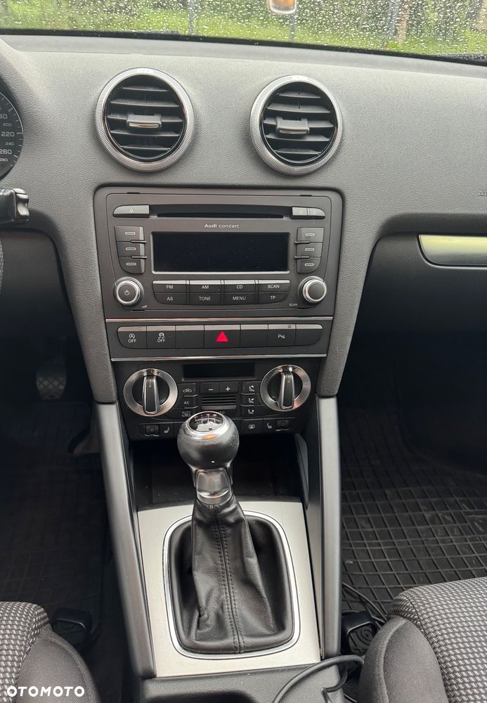 Audi A3 Sportback 2.0 TDI DPF Ambiente - 11