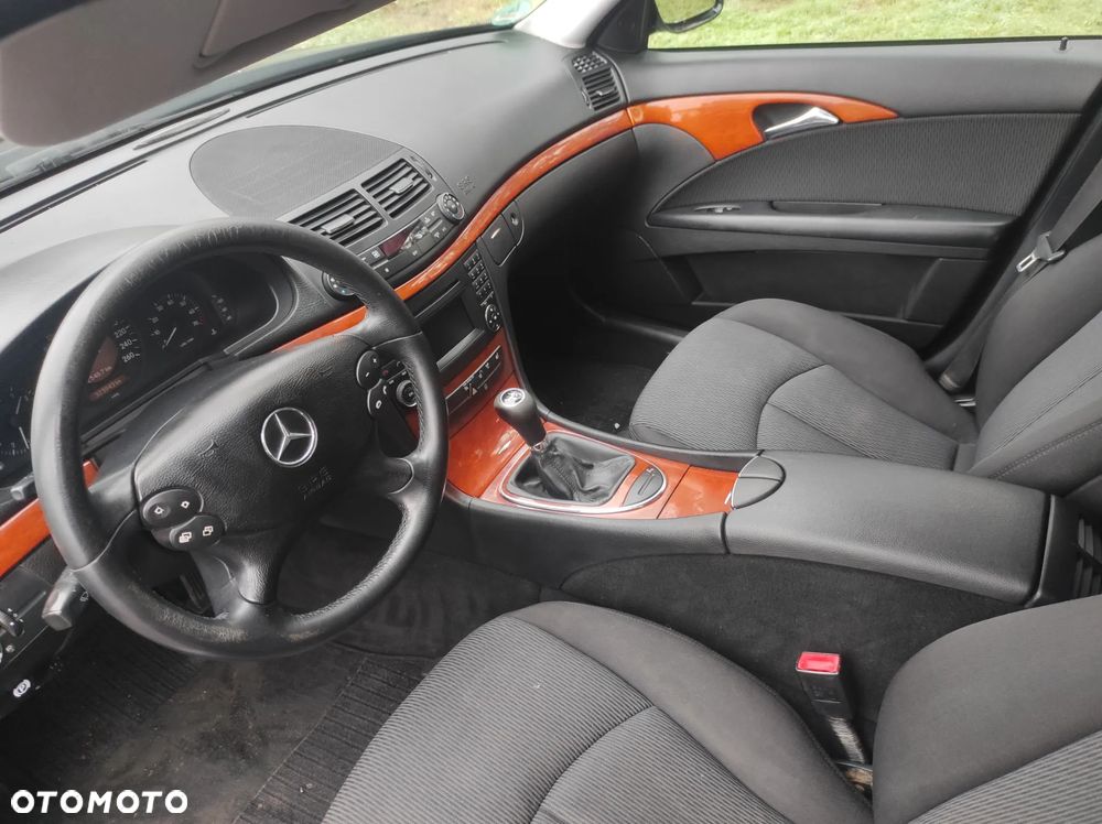Mercedes-Benz Klasa E - 36