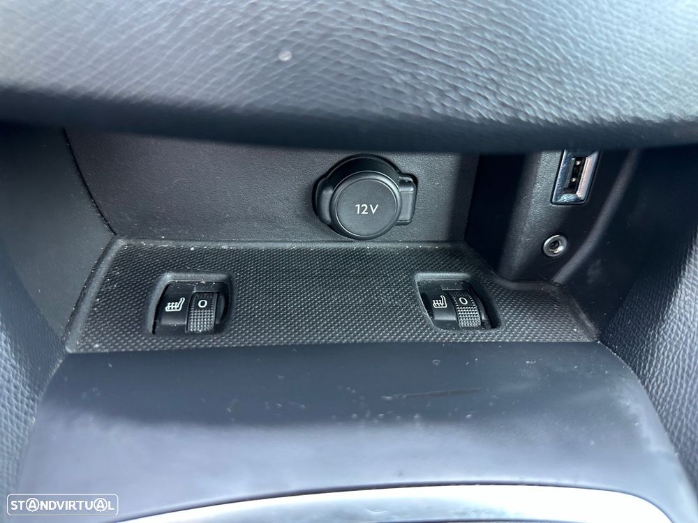 Peugeot 308 1.2 PureTech Allure J17 - 19