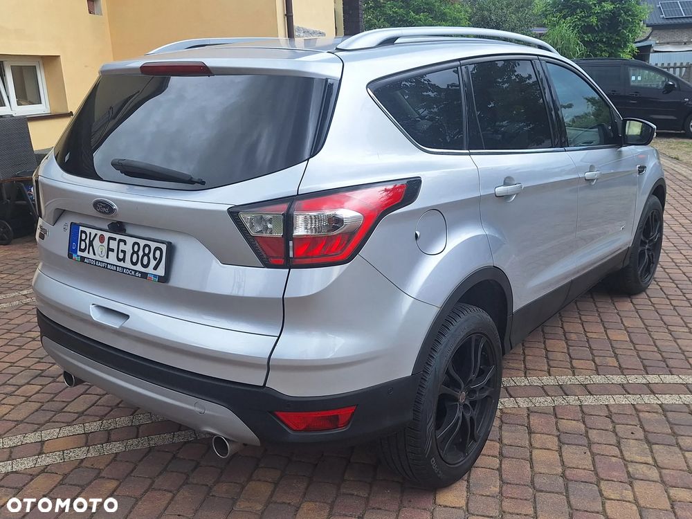 Ford Kuga 2.0 TDCi 4WD Titanium - 4