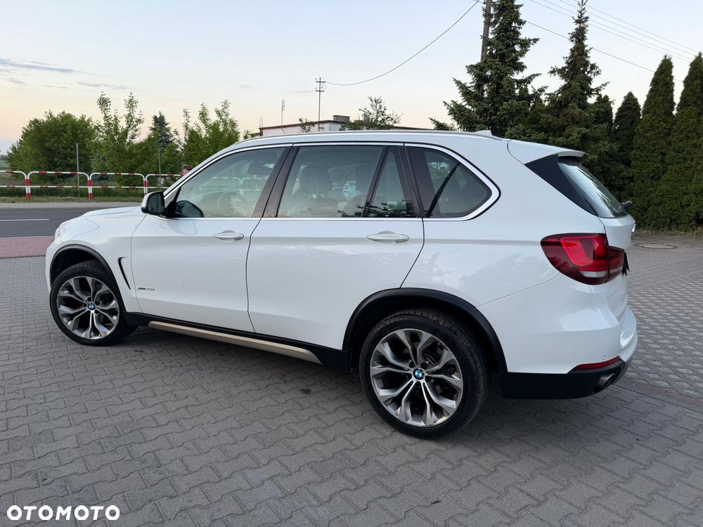 BMW X5 xDrive25d Sport-Aut - 4