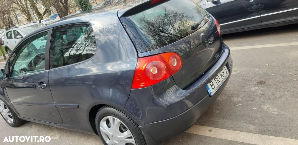Volkswagen Golf - 5