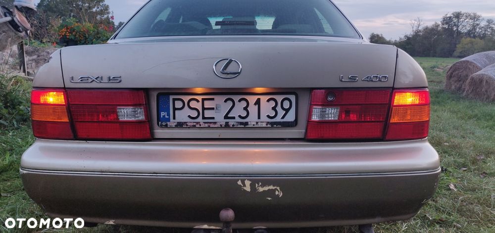 Lexus LS - 3