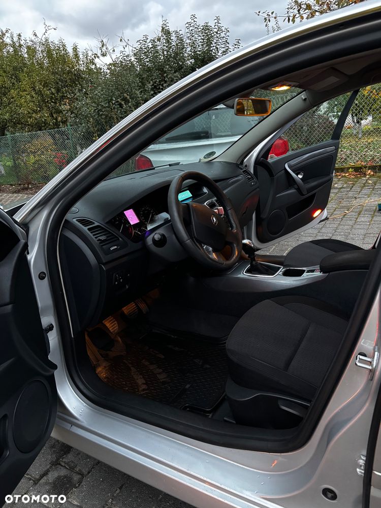 Renault Laguna 2.0 Expression - 11