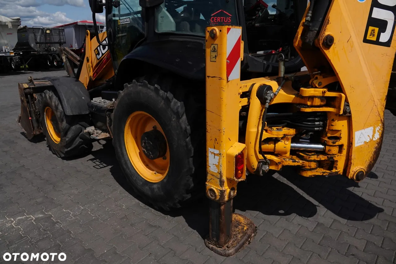 JCB 3CXCAEC / KOPARKO-ŁADOWARKA  / JOYSTICK / 2011 R - 21