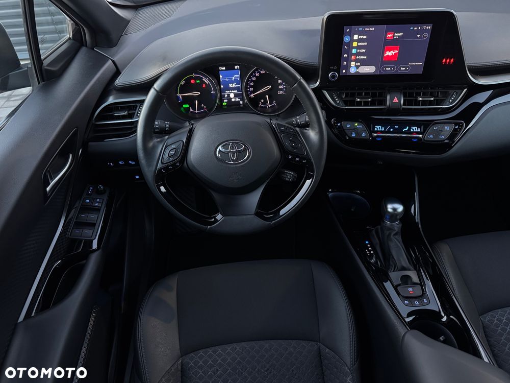Toyota C-HR - 9