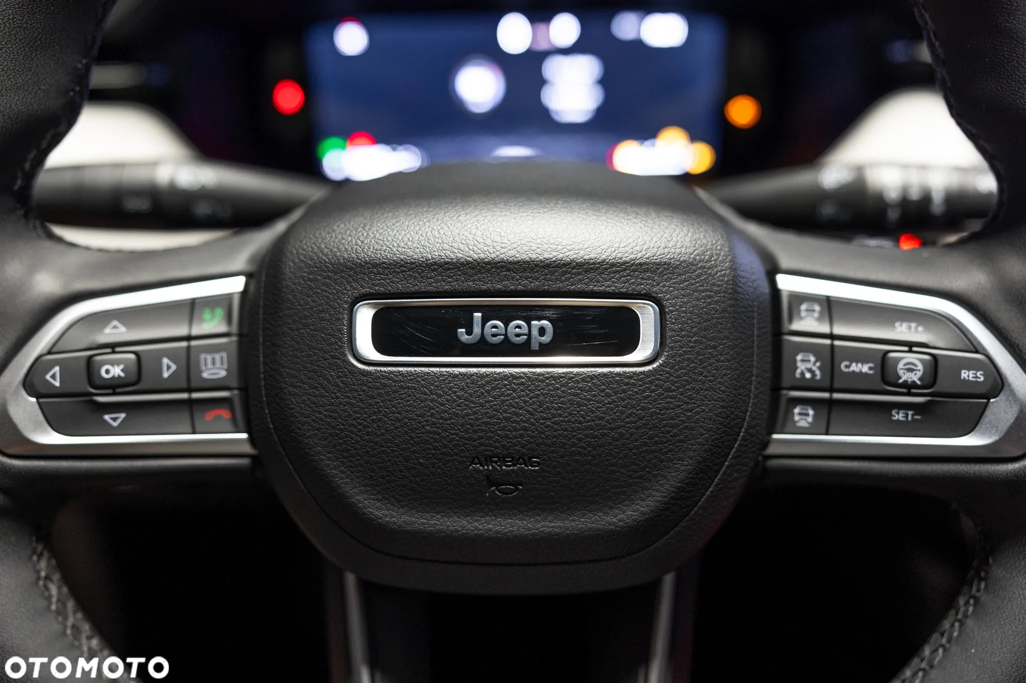 Jeep Compass - 28