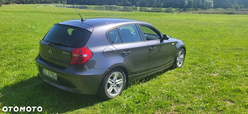 BMW Seria 1 118d DPF - 9