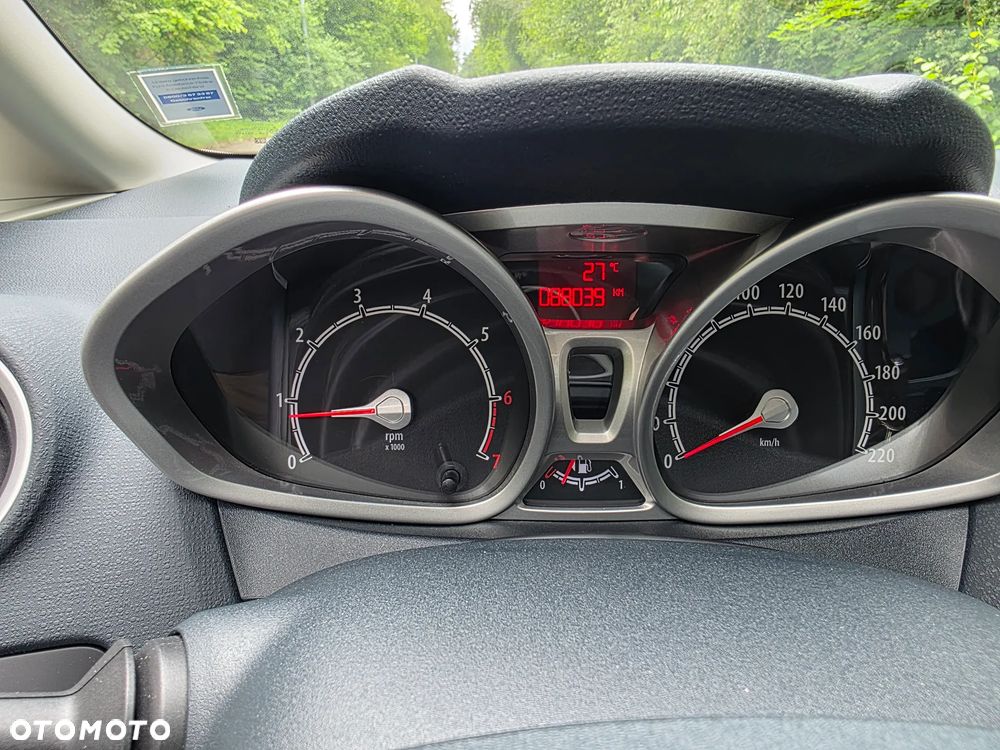 Ford Fiesta 1.25 Titanium EU5 - 25