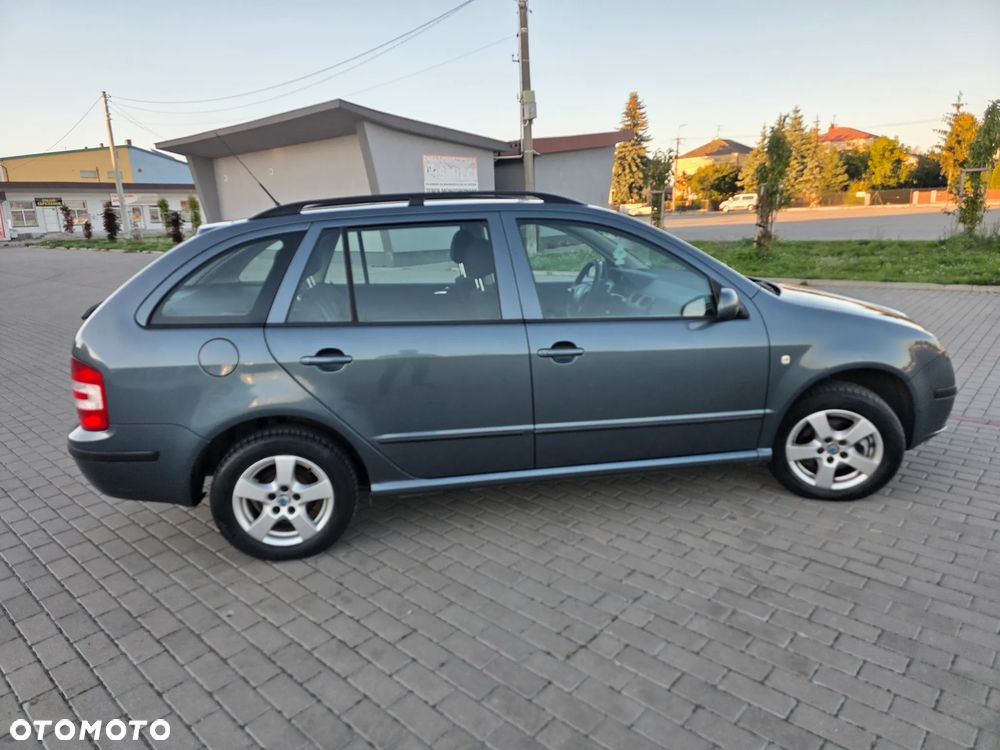 Skoda Fabia 1.4 16V Combi Comfort - 8