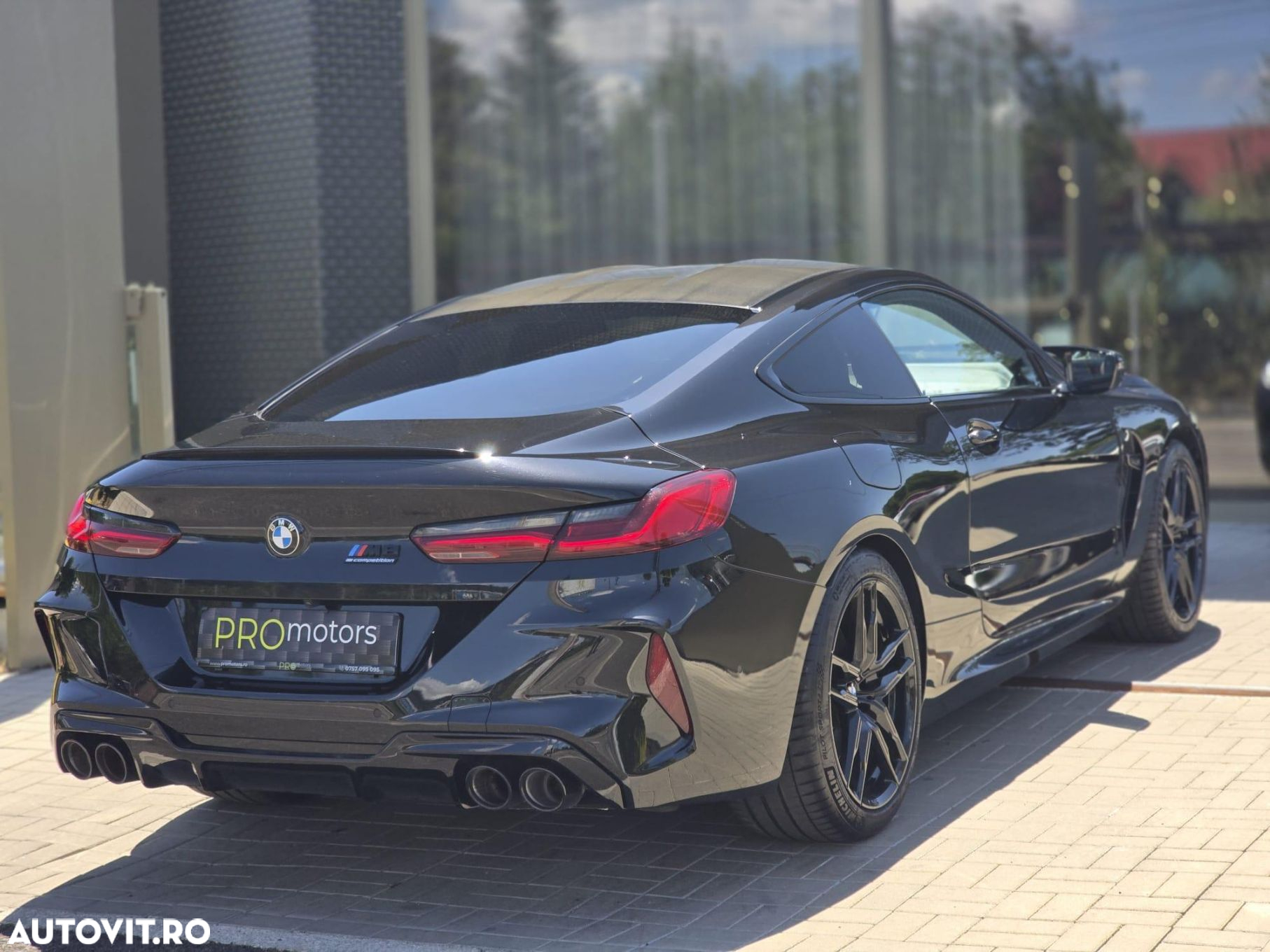 BMW M8 - 8