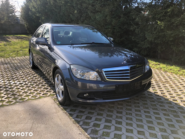 Mercedes-Benz Klasa C 200 CGI BlueEff Classic