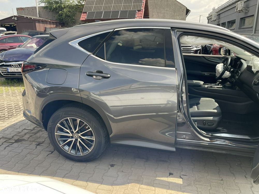 Lexus NX 450h+ E-FOUR Business - 6