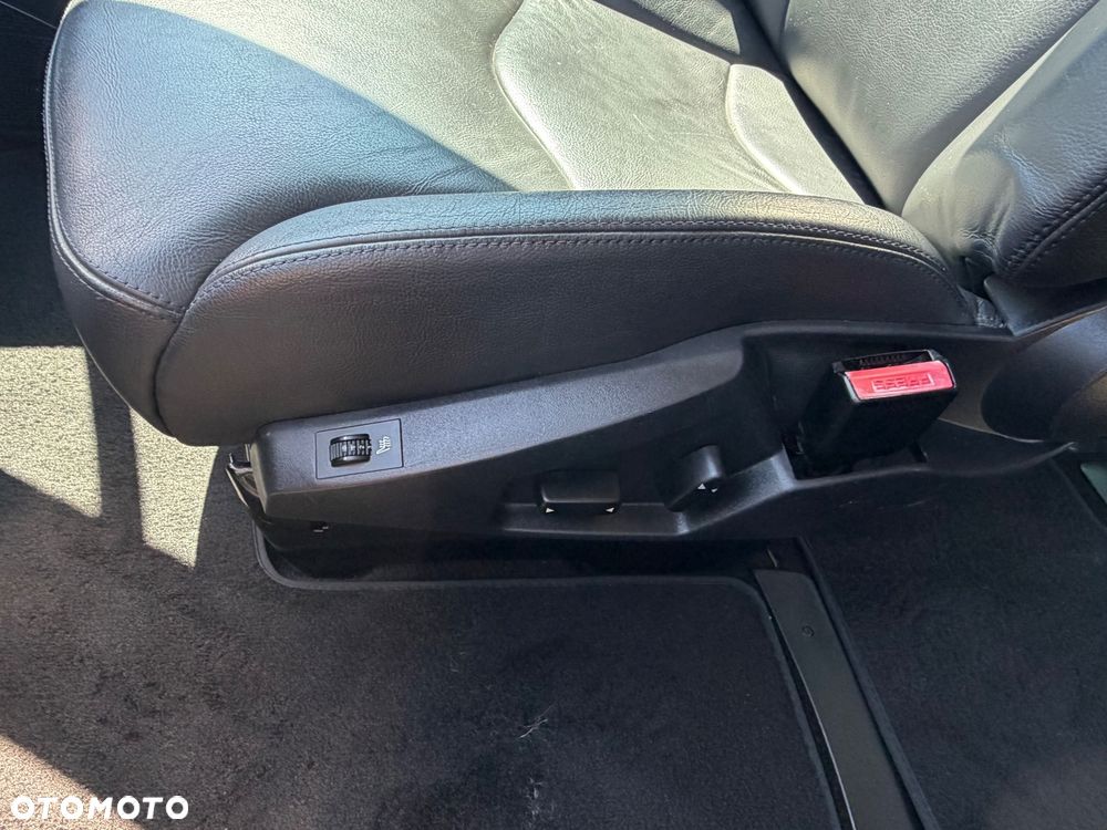 Peugeot 807 2.0 HDi Premium Grand Prix - 20