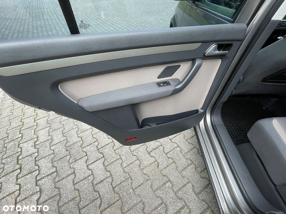 Volkswagen Touran 1.4 TSI Cross - 21