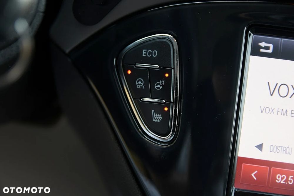 Opel Corsa 1.4 16V EcoFLEX Start-Stop Color Elegance - 32