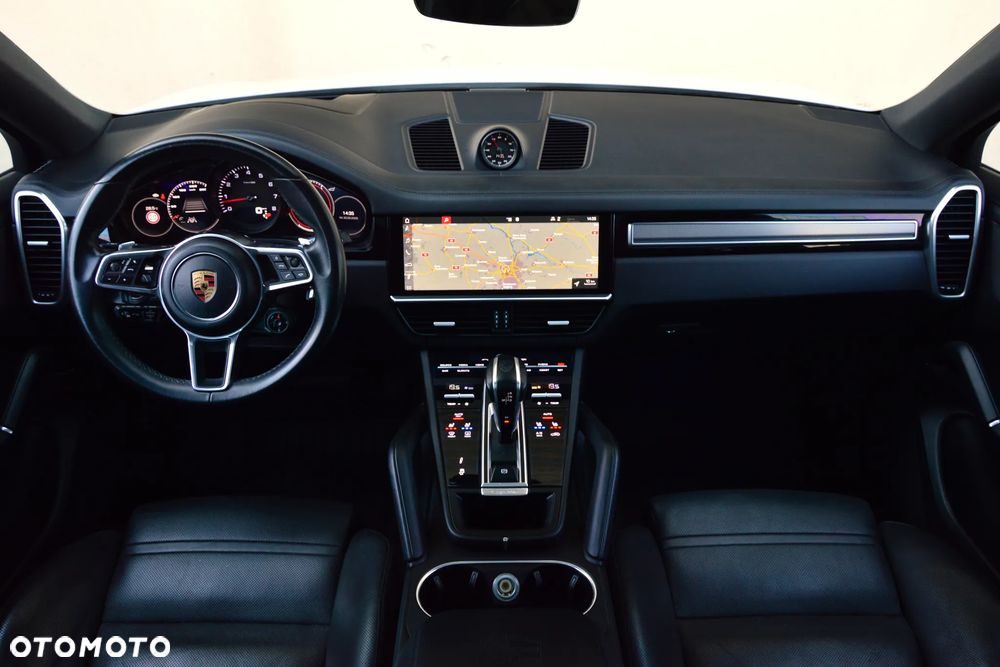 Porsche Cayenne Standard - 3