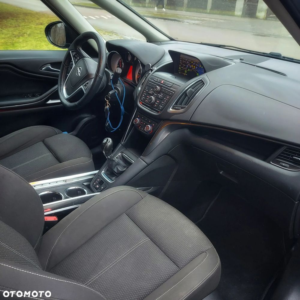 Opel Zafira 2.0 D (CDTI ecoFLEX) Start/Stop Active - 16