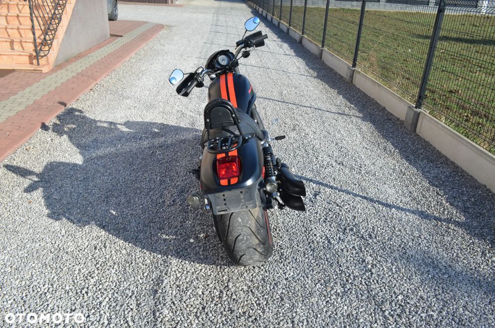 Harley-Davidson V-Rod Night Rod - 4