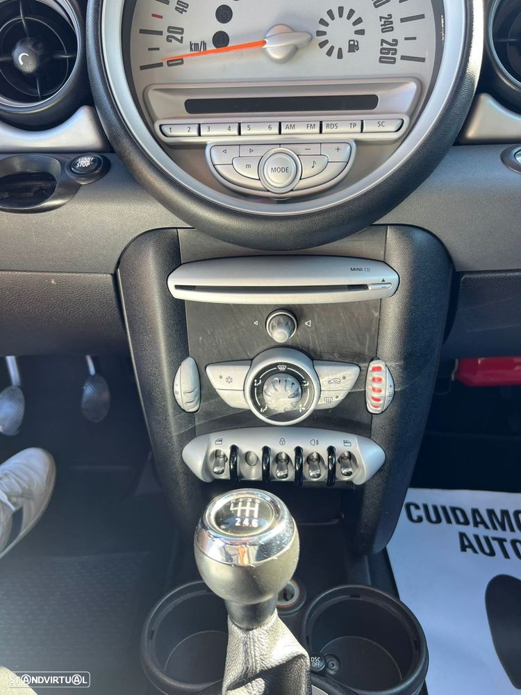 MINI 3 Portas One D - 28