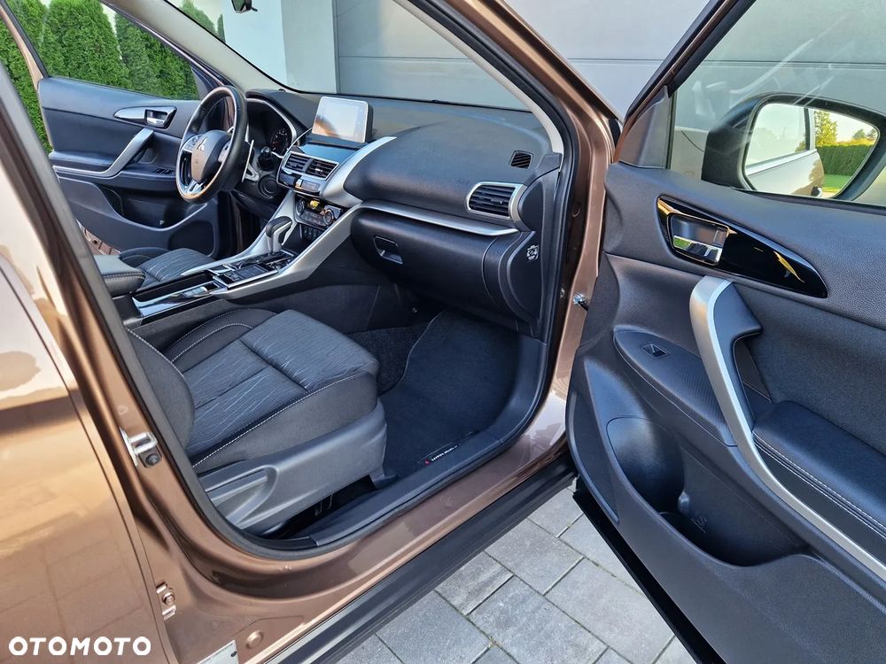 Mitsubishi Eclipse Cross - 17